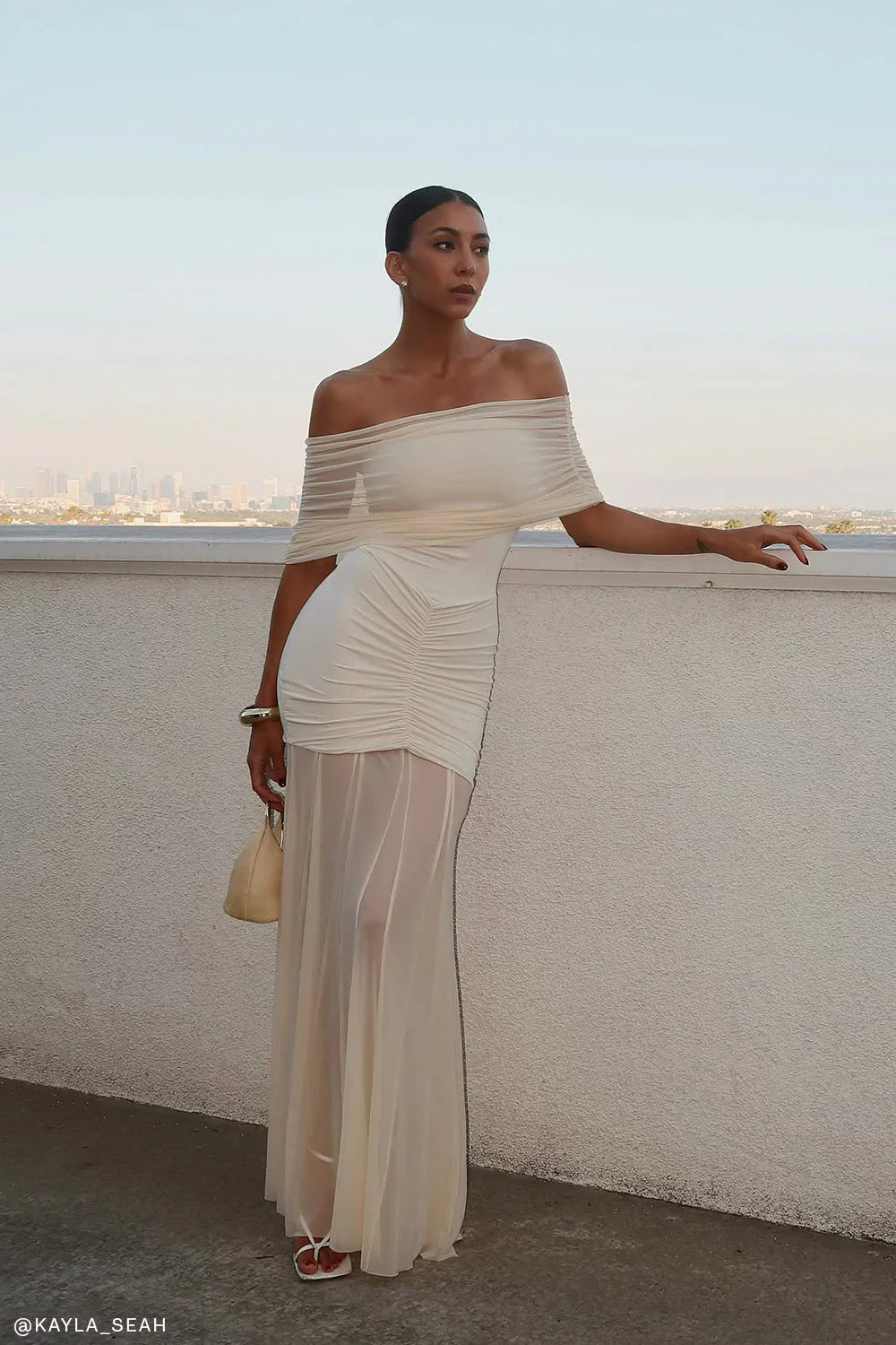 ROBE HURY